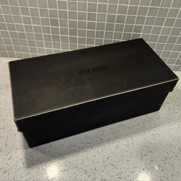 Uma Wang Shoe Box and Tissue Paper - Picture 2 of 4
